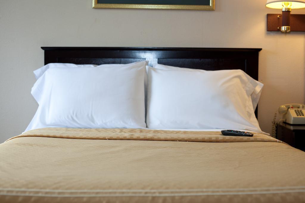 Timberlake Motel Lynchburg Bagian luar foto