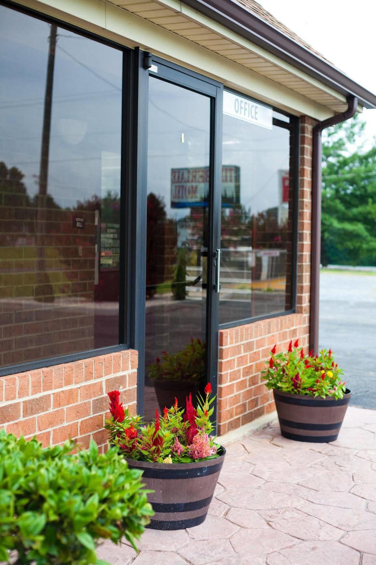 Timberlake Motel Lynchburg Bagian luar foto
